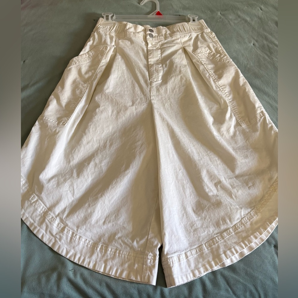 Anthropologie Cream Bermuda Shorts Lightweight Cotton Size S